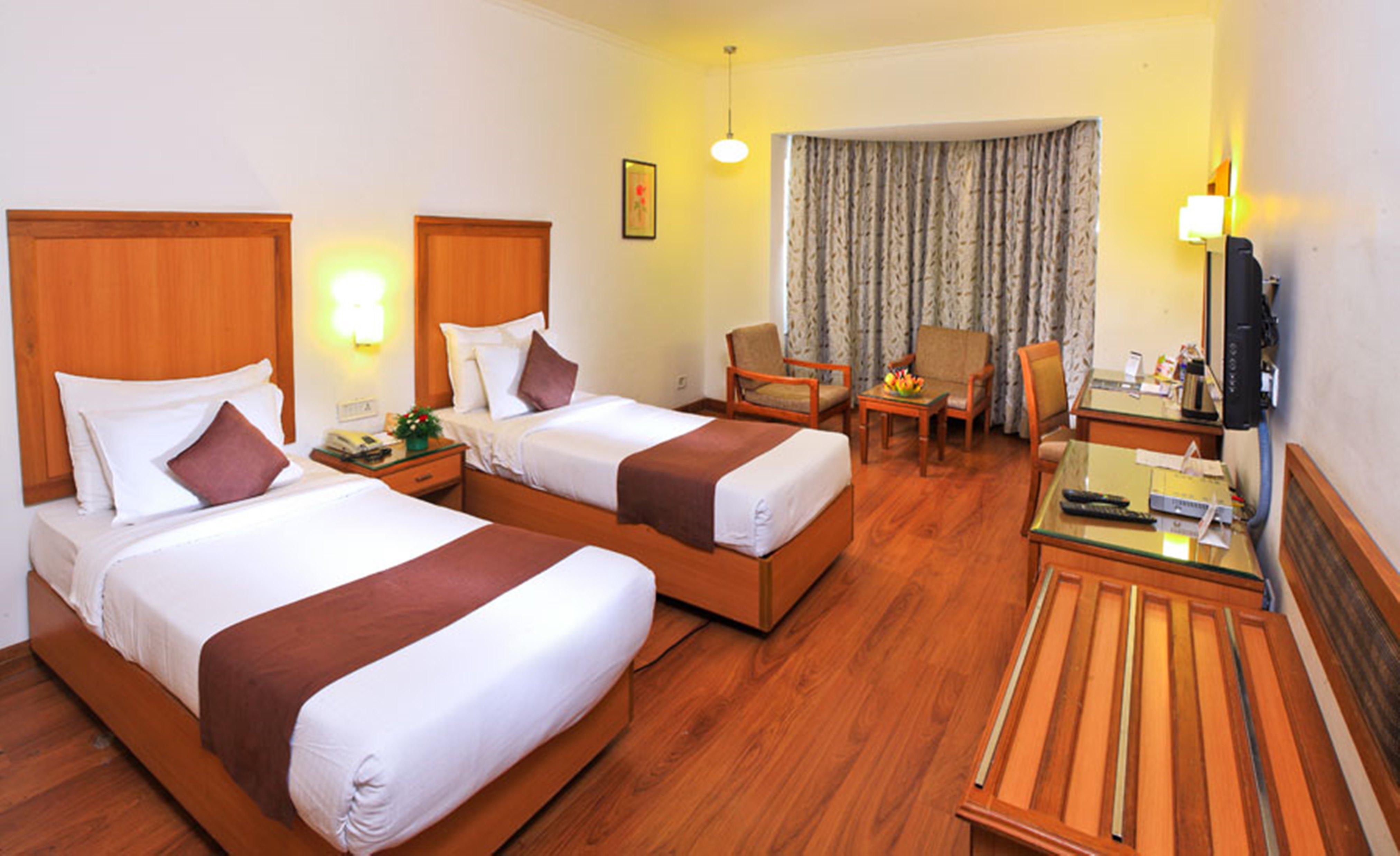 โรงแรมอาบัด เอเทรียม Kochi ภายนอก รูปภาพ